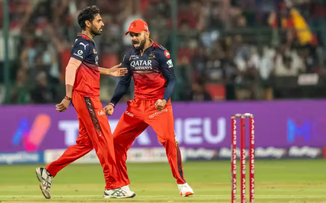 భువీ విధ్వంసం: పవర్‌ప్లేలోనే 3 వికెట్లు