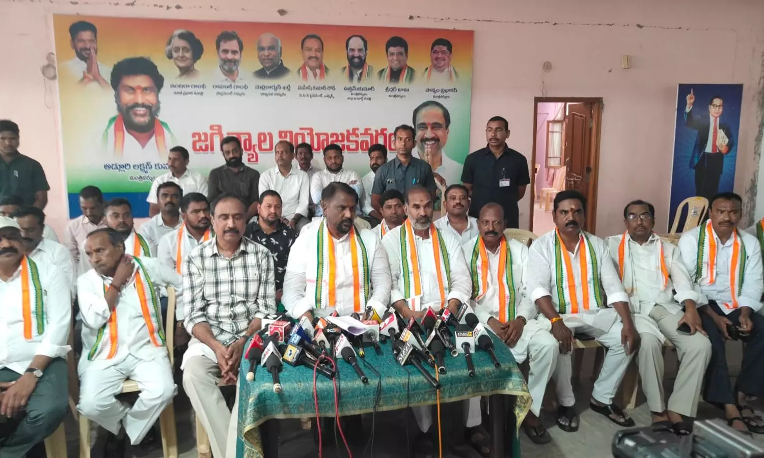 క్రాస్ బ్రీడ్ ఎవరిది..?కేటీఆర్ పై సంజయ్ హాట్ కామెంట్స్