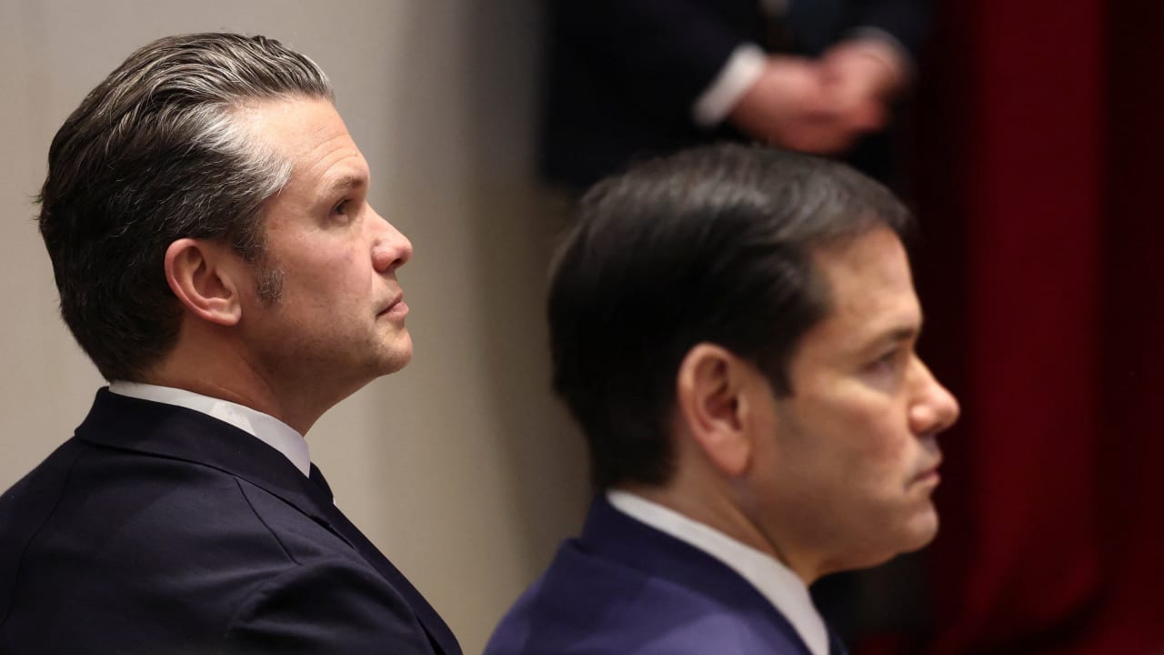 అమెరికాలో కీలక నేతలే టార్గెట్..డ్రోన్ల కలకలం