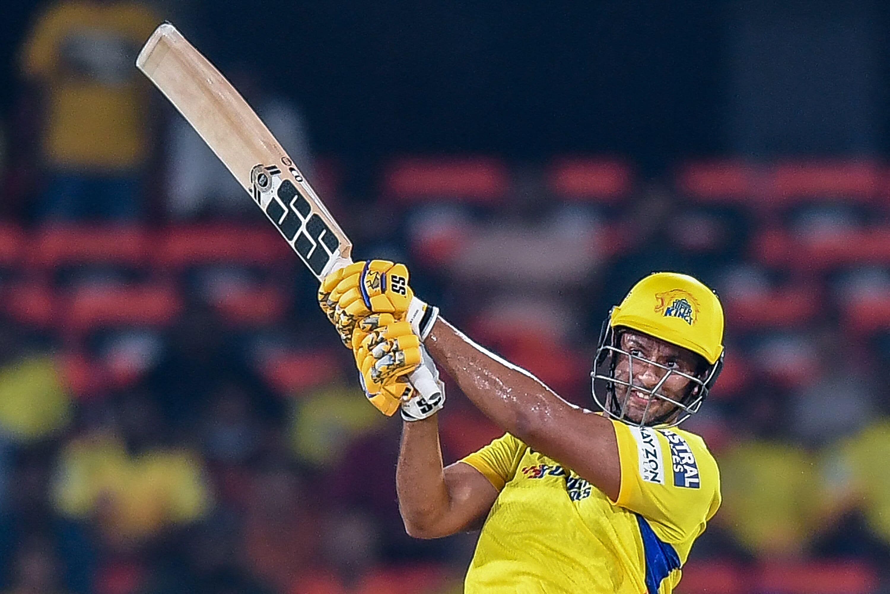 పీకల్లోతు కష్టాల్లో CSK 