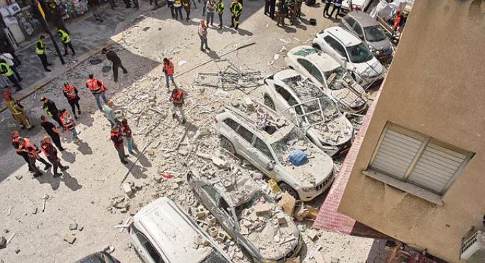 ఇరాన్ యుద్దం.. కొన్ని గంటల్లో వినాశనం తప్పదా?