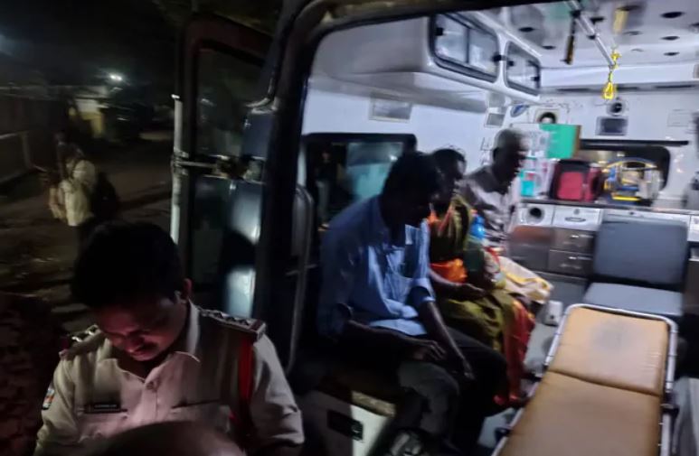 బోల్తా కొట్టిన ప్రైవేట్ ట్రావెల్స్ బస్సు.. పలువురికి గాయాలు..