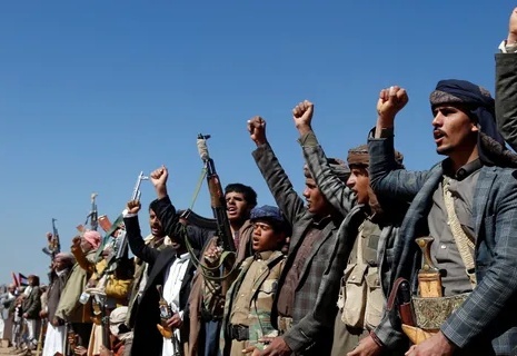 DENGER BELLS : మరో జలసంధిని మూసివేస్తాం: హుతీలు