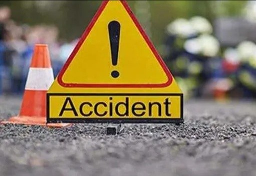 ROAD ACCIDENT: ఘోర ప్రమాదం.. బస్సు బోల్తా
