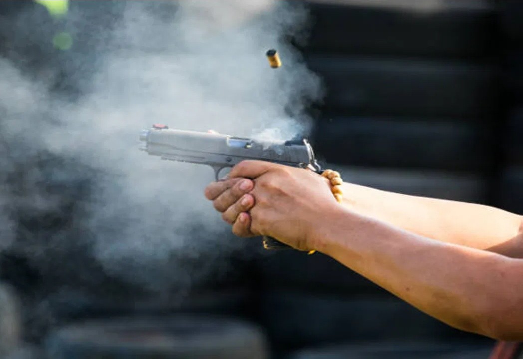 MURDER : ఇటలీలో ఇద్దరు భారతీయులు మృతి