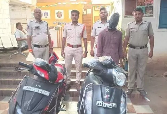 గంజాయి స్మగ్లింగ్.. రూ.38 లక్షల సరుకు సీజ్