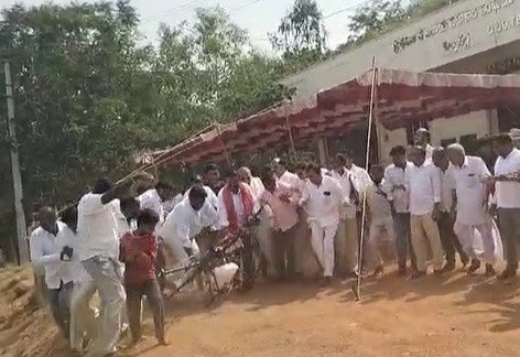 DRONE ACCIDENT: తెలంగాణ MLAకు గాయాలు.. ఆస్పత్రికి తరలింపు 