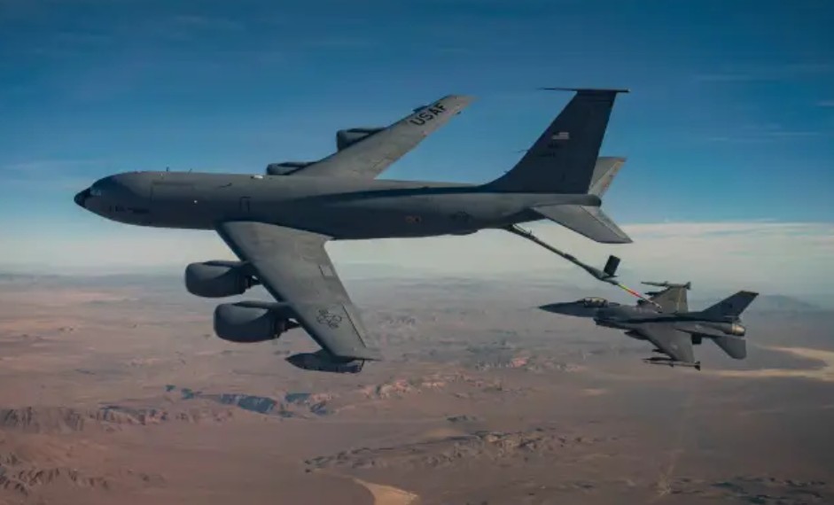 అమెరికాకు బిగ్ షాక్.. ఇరాక్‌లో కుప్ప కూలిన విమానం