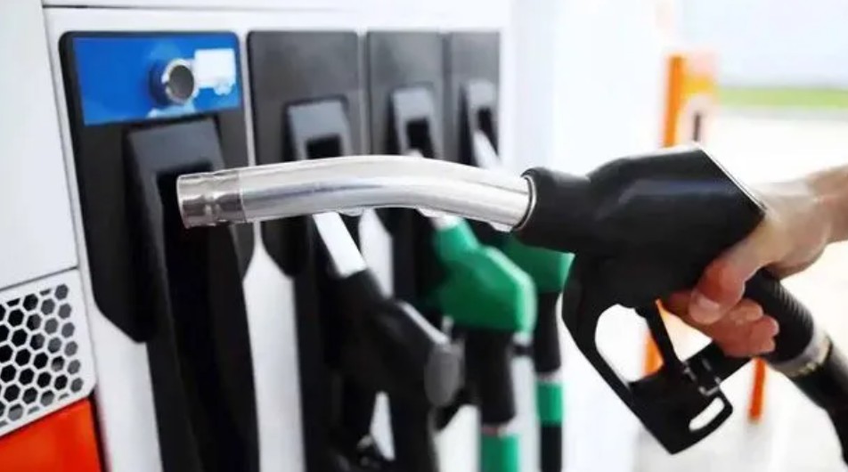 గుడ్ న్యూస్:  క్రూడ్ ఆయిల్ పెరిగినా పెట్రోల్, డీజిల్ ధరలు పెరగవు