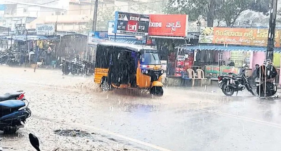 తూర్పు ఏజన్సీ, ఉమ్మడి విశాఖ జిల్లాలో భారీ వర్షాలు..