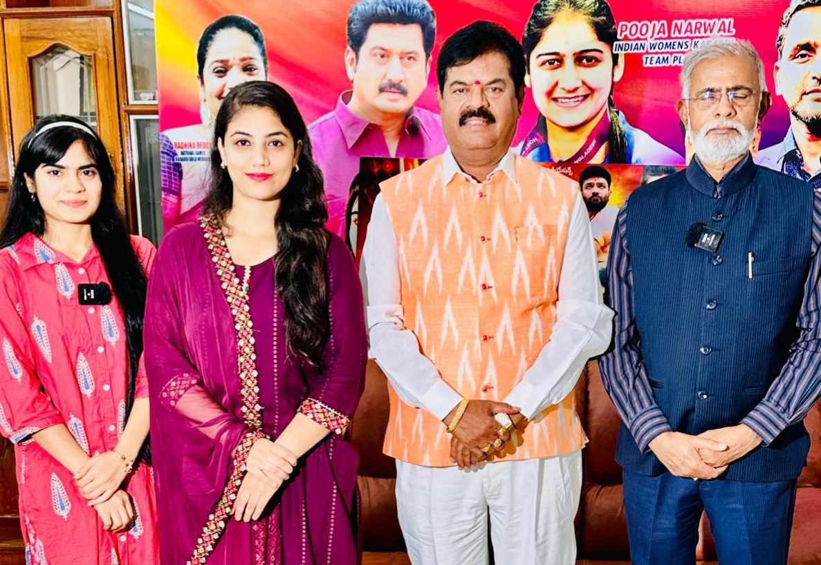 "ఆర్ కే దీక్ష"తో పాటు మహిళా కబడ్డీ కూడా