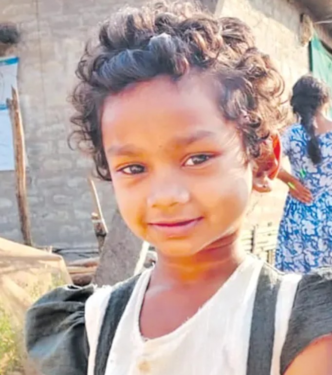 కూల్‌డ్రింక్ అనుకుని పురుగుల మందు తాగి.. చిన్నారి మృతి