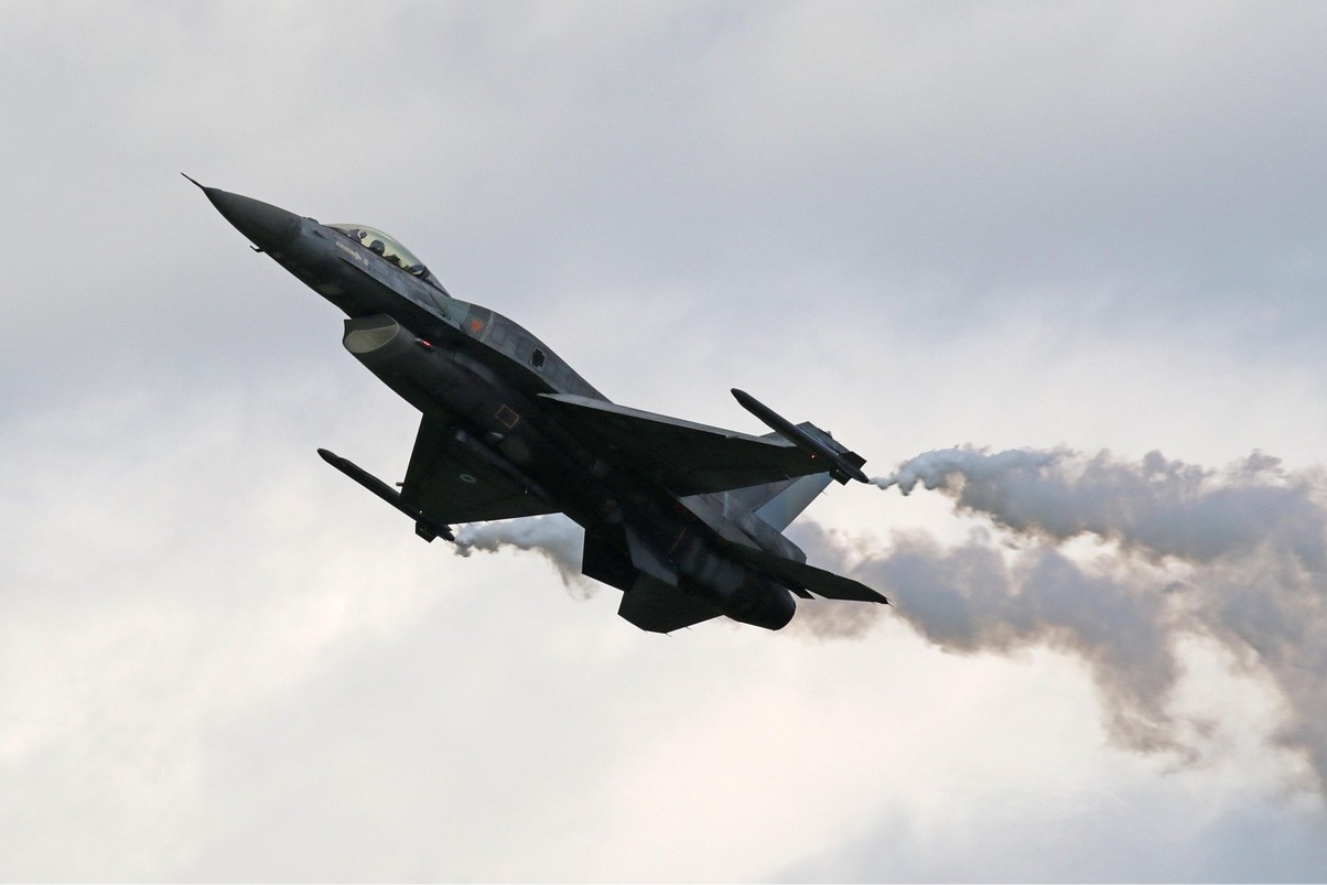 మంటల్లో ఎఫ్-35: ఇరాన్ గడ్డపై అమెరికా యుద్ధ విమానం కూల్చివేత?