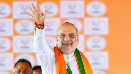 తమిళనాడులో కమలం వికసించేలా అమిత్ షా సుడిగాలి పర్యటన!