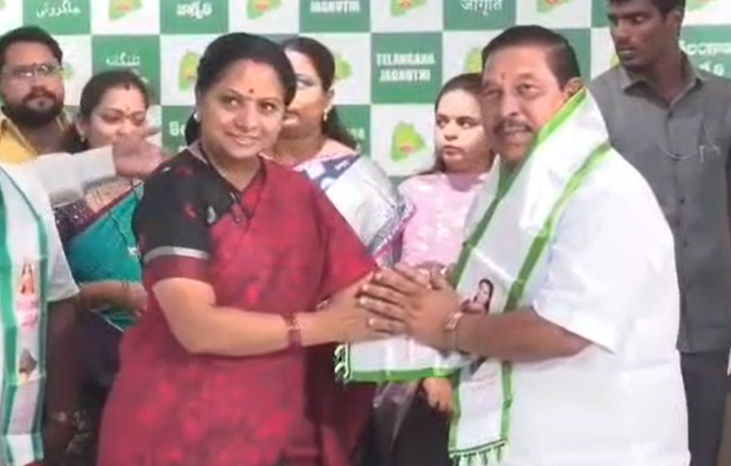 తెలంగాణ జాగృతిలో చేరిన బోథ్ మాజీ ఎమ్మెల్యే రాథోడ్ బాబురావు