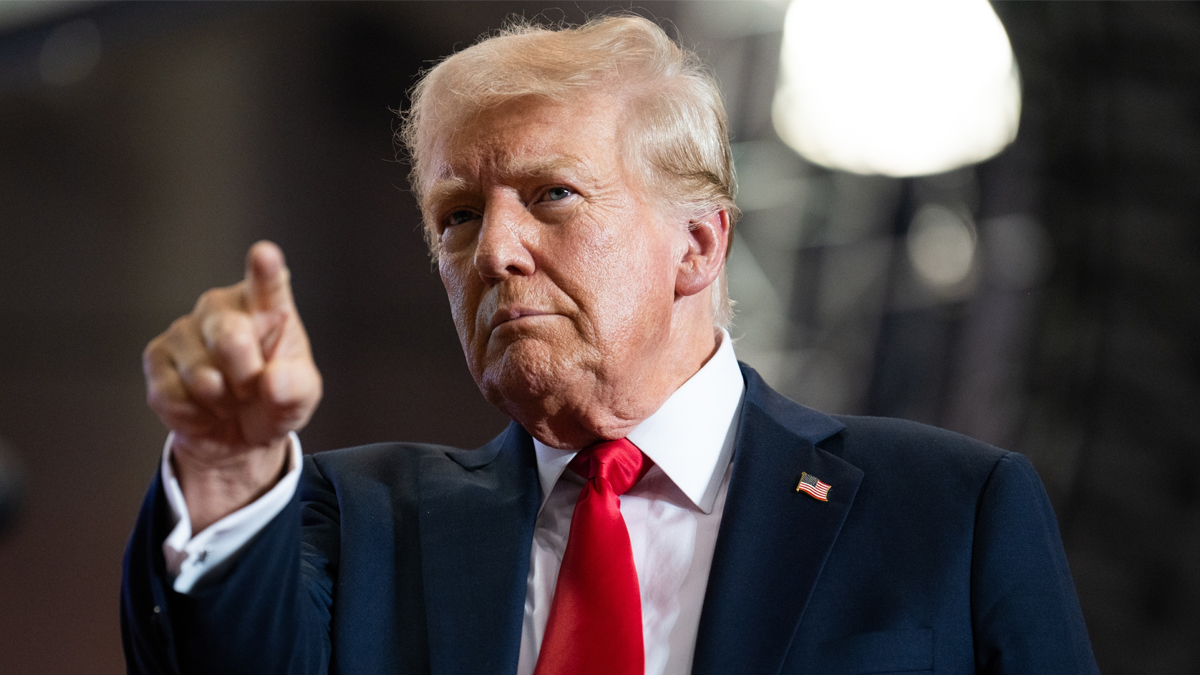 ట్రంప్ కామెడీ మామూలుగా లేదుగా..!! 