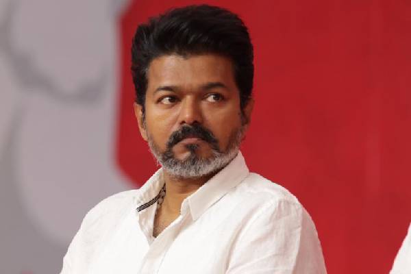 విజయ్‌కు తొలి రాజకీయ పరీక్ష.. అభ్యర్థుల ఎంపికలో ఇబ్బందులు