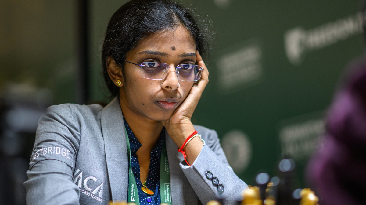 చెస్ క్వీన్ వైశాలి! 👑 వరల్డ్ టైటిల్ పోరుకు సిద్ధం! 🇮🇳✨